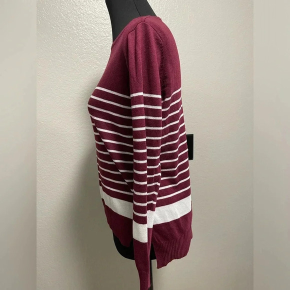 TeenBell Women’s Burgundy/White Colorblock Striped Crewneck Sweater Small - Picture 3 of 5